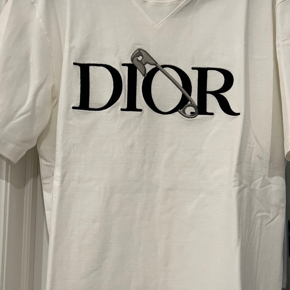 Dior judy blame white t-shirt great cons looks brand new